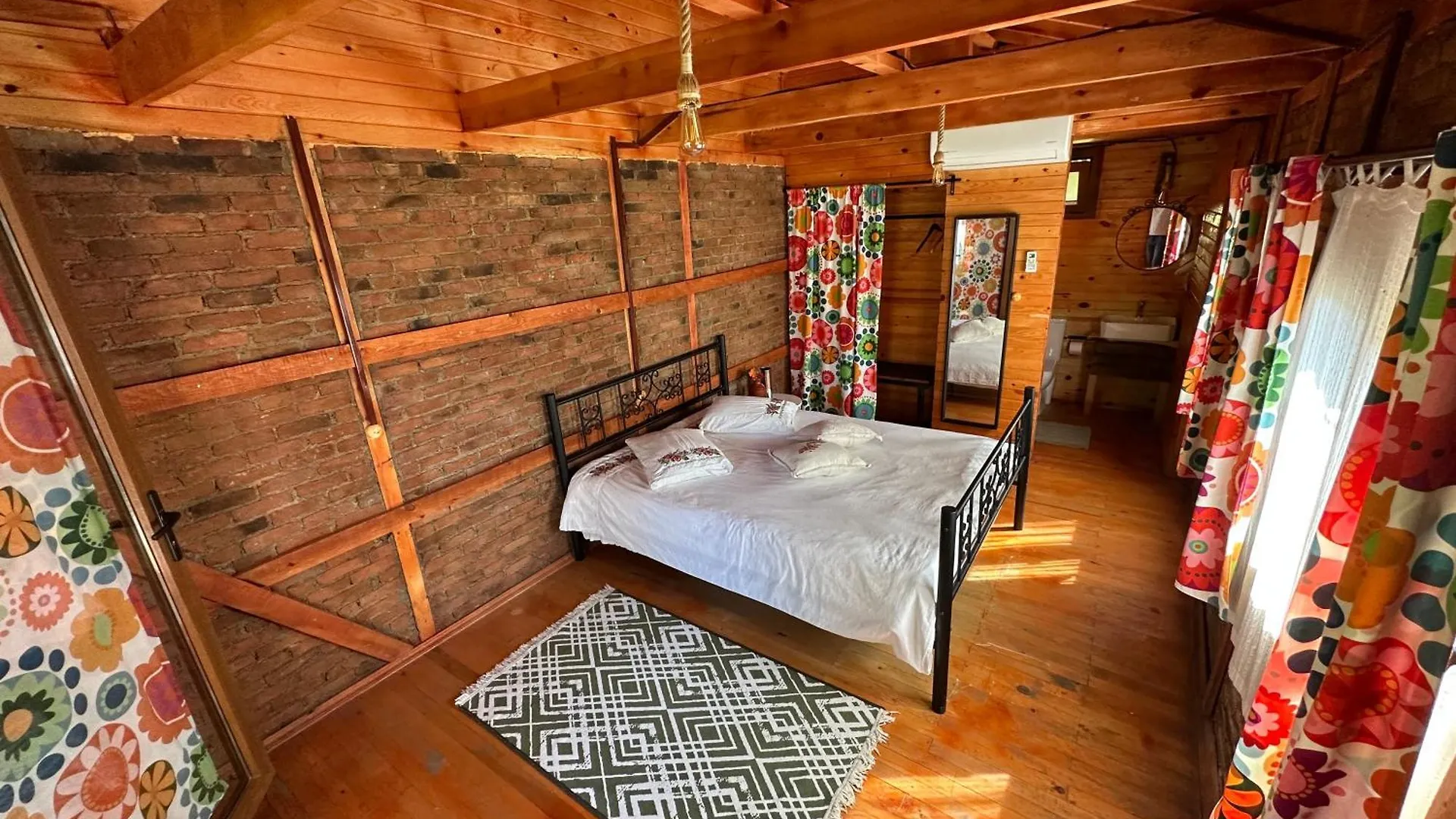 Bed and Breakfast Otantik Tas Ev à Dalaman