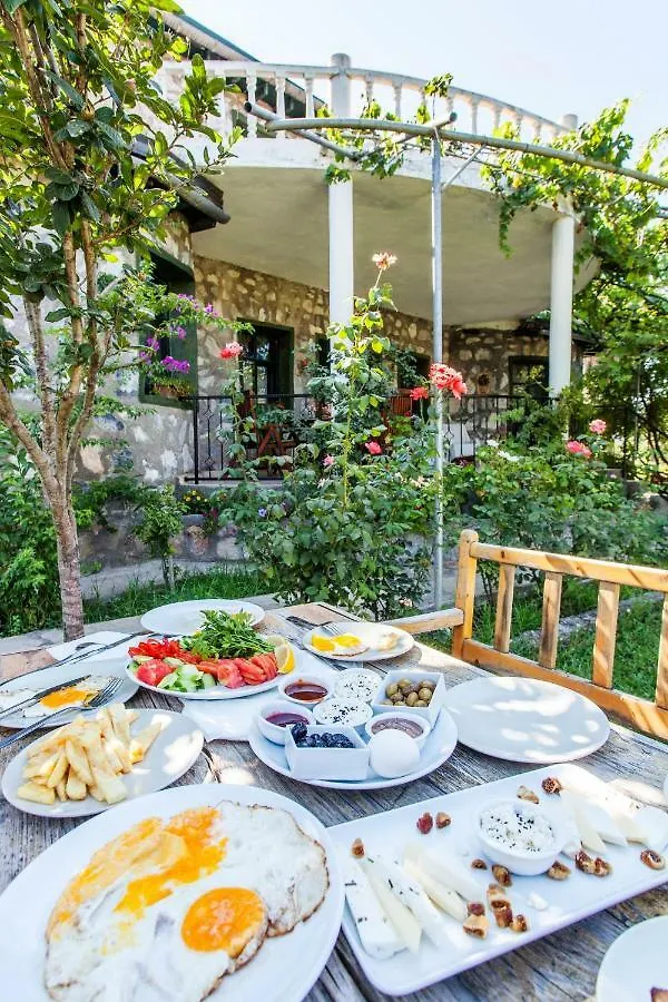 Bed and Breakfast Otantik Tas Ev Dalaman Türkei